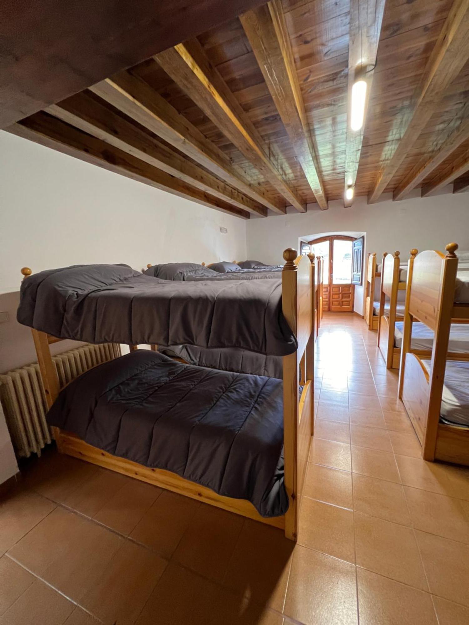 Regumiel de la Sierra Albergue Pinares - La Casona De Revenga מראה חיצוני תמונה